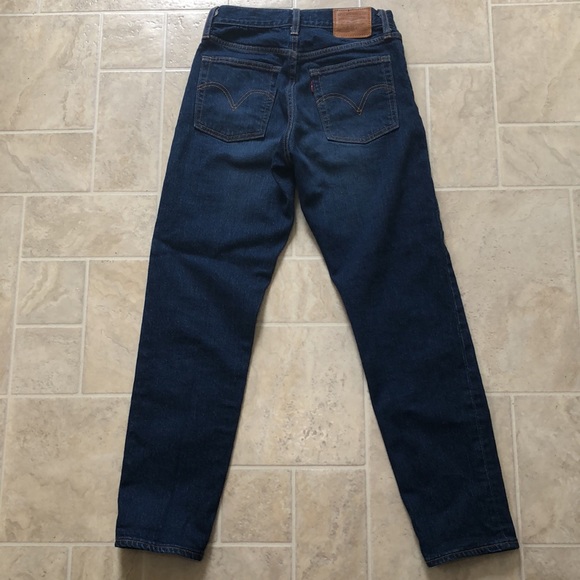 Levi Wedgie jeans - size 25 - Picture 4 of 5